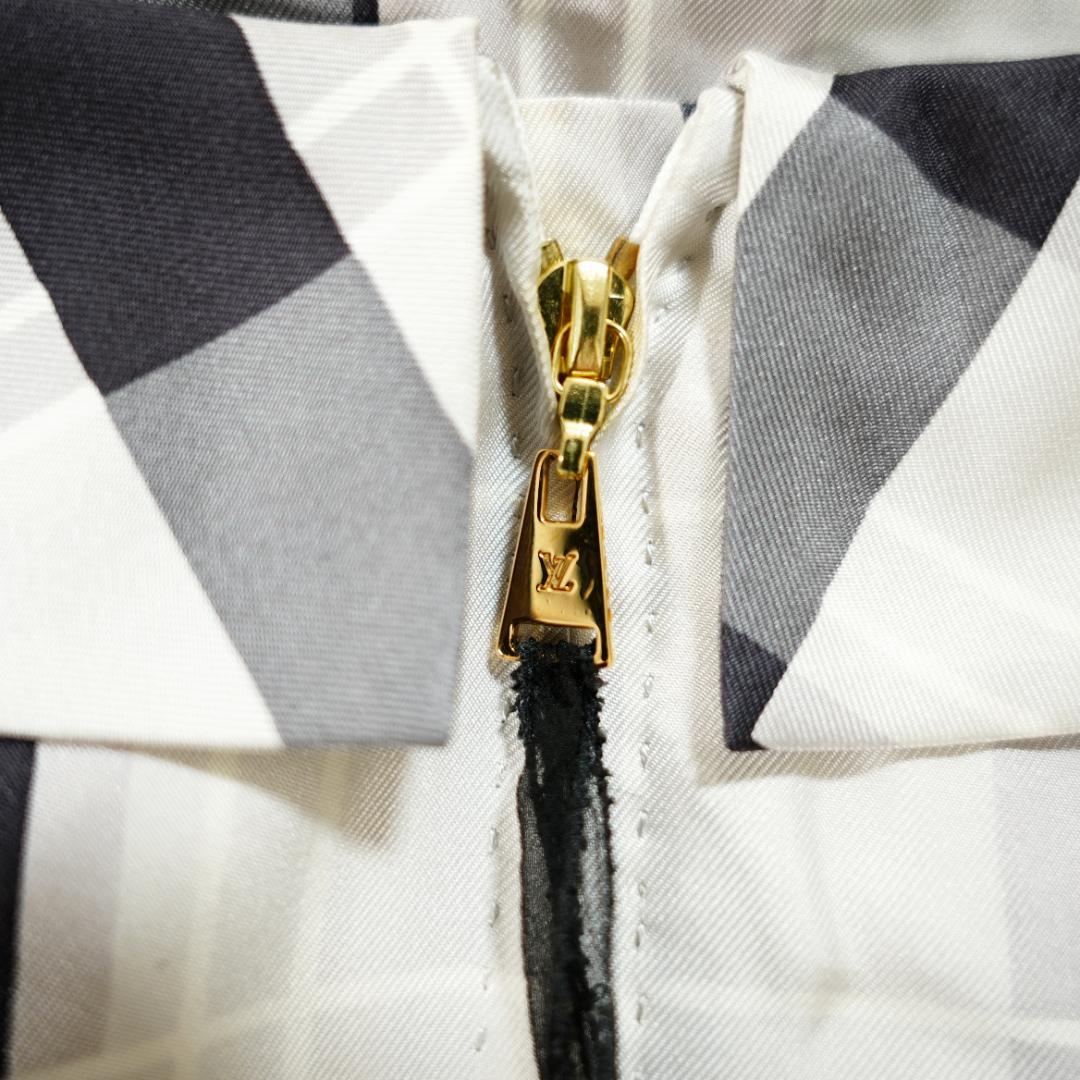 【美品】LOUIS VUITTON　LVロゴ　シルクチェックスカート　グレー