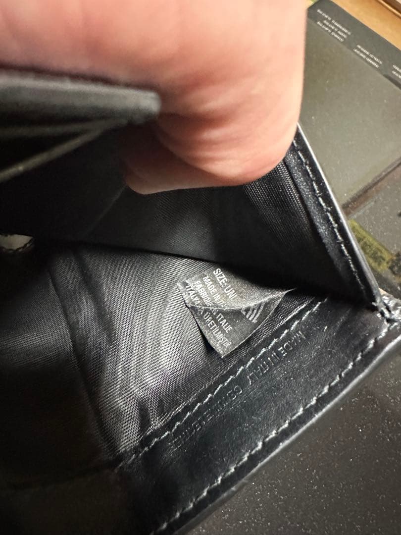 マルジェラ 三つ折り財布