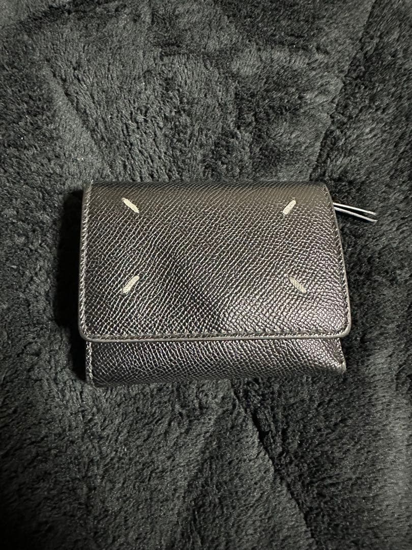 マルジェラ 三つ折り財布