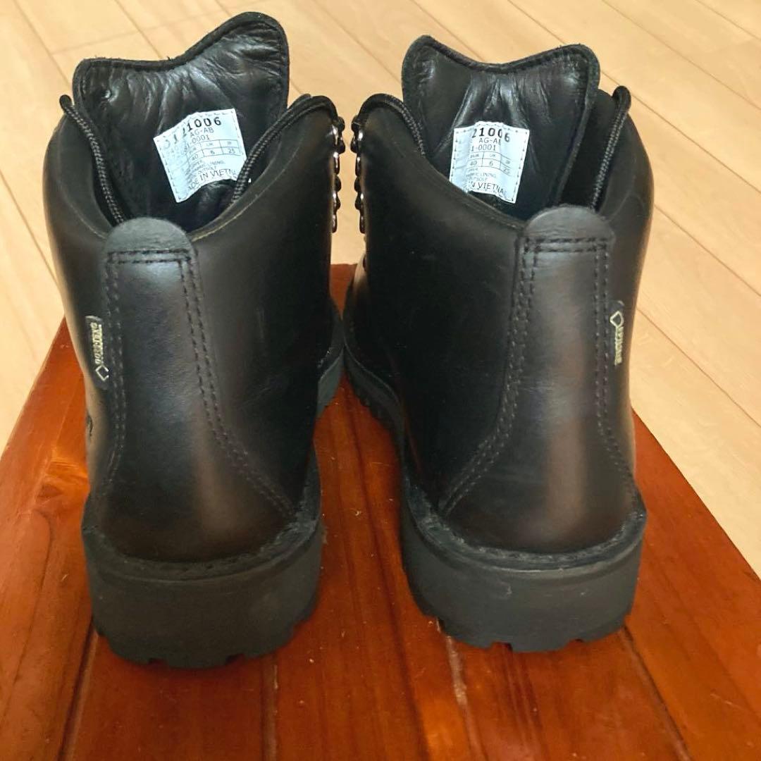 ウィメンズ25.0 トレイルフィールド　黒色　ダナー　レディース