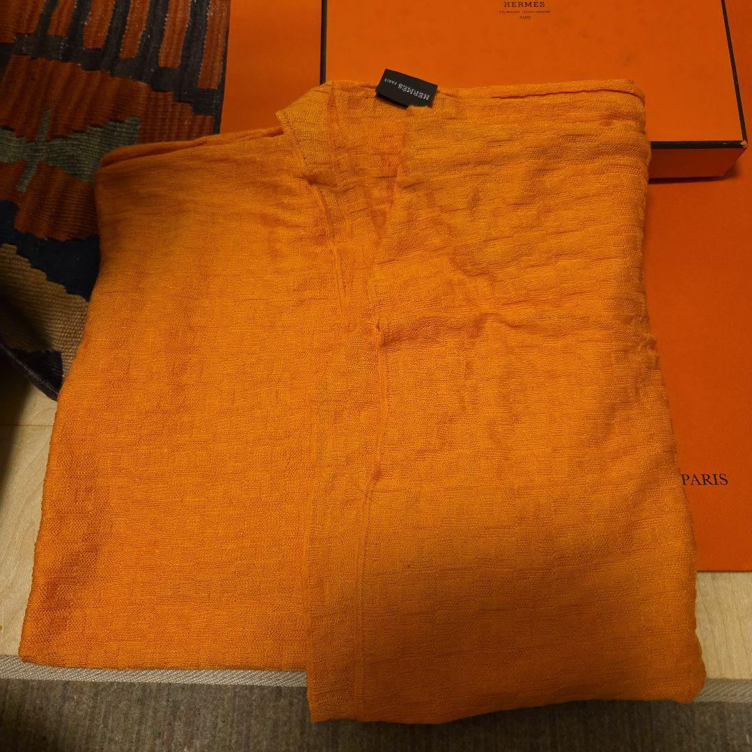 タイム激安お買得❗目を惹くエルメス象徴色❗大判ストールラグジュアリーH総柄