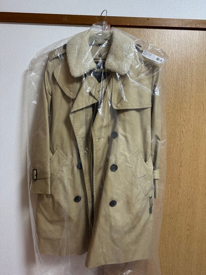 COACH ベージュ ファー付きトレンチコート