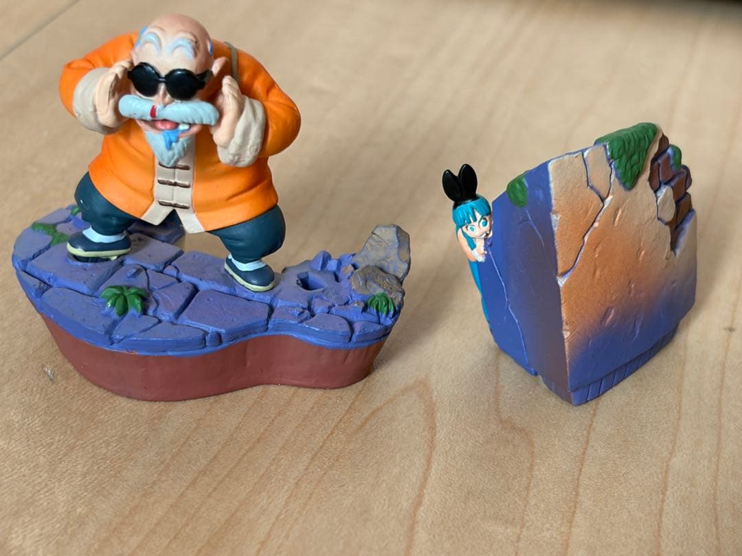 ドラゴンボールカプセル　メモリーズ編　ボーナスパーツ　亀仙人＆ブルマ 欠品あり