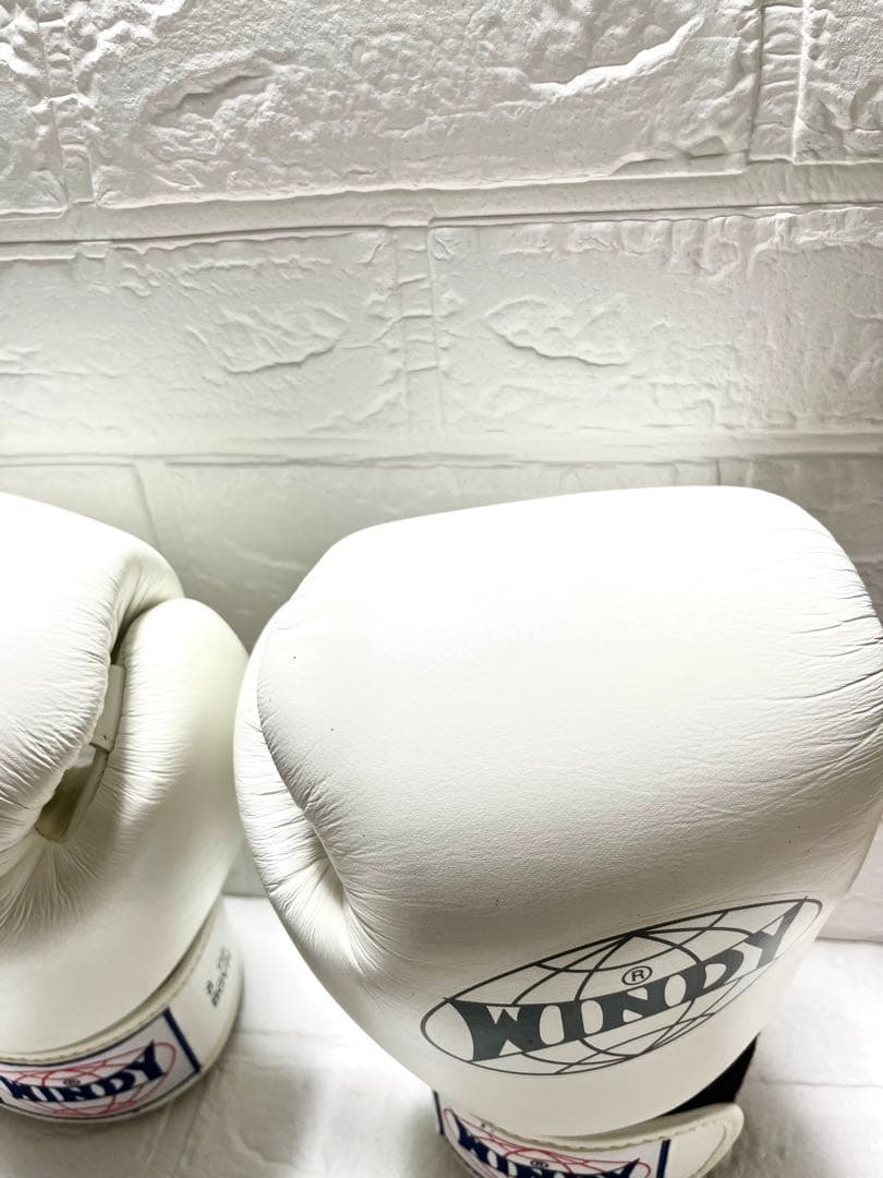 【中古品】WINDY ウィンディボクシンググローブ 8oz ホワイト　白