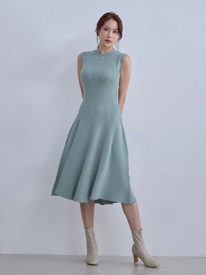 overE アンサンブルパネルニットワンピース U65