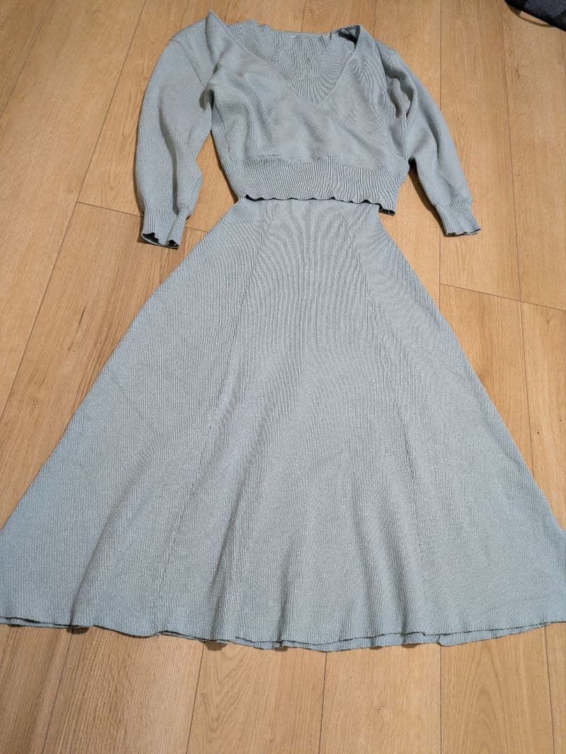 overE アンサンブルパネルニットワンピース U65