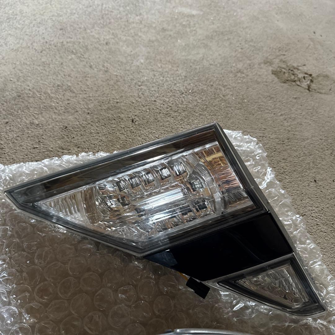 ほぼ未使用！！美品 ヴェルファイア　20系前期　純正品 テールランプ 4個セット