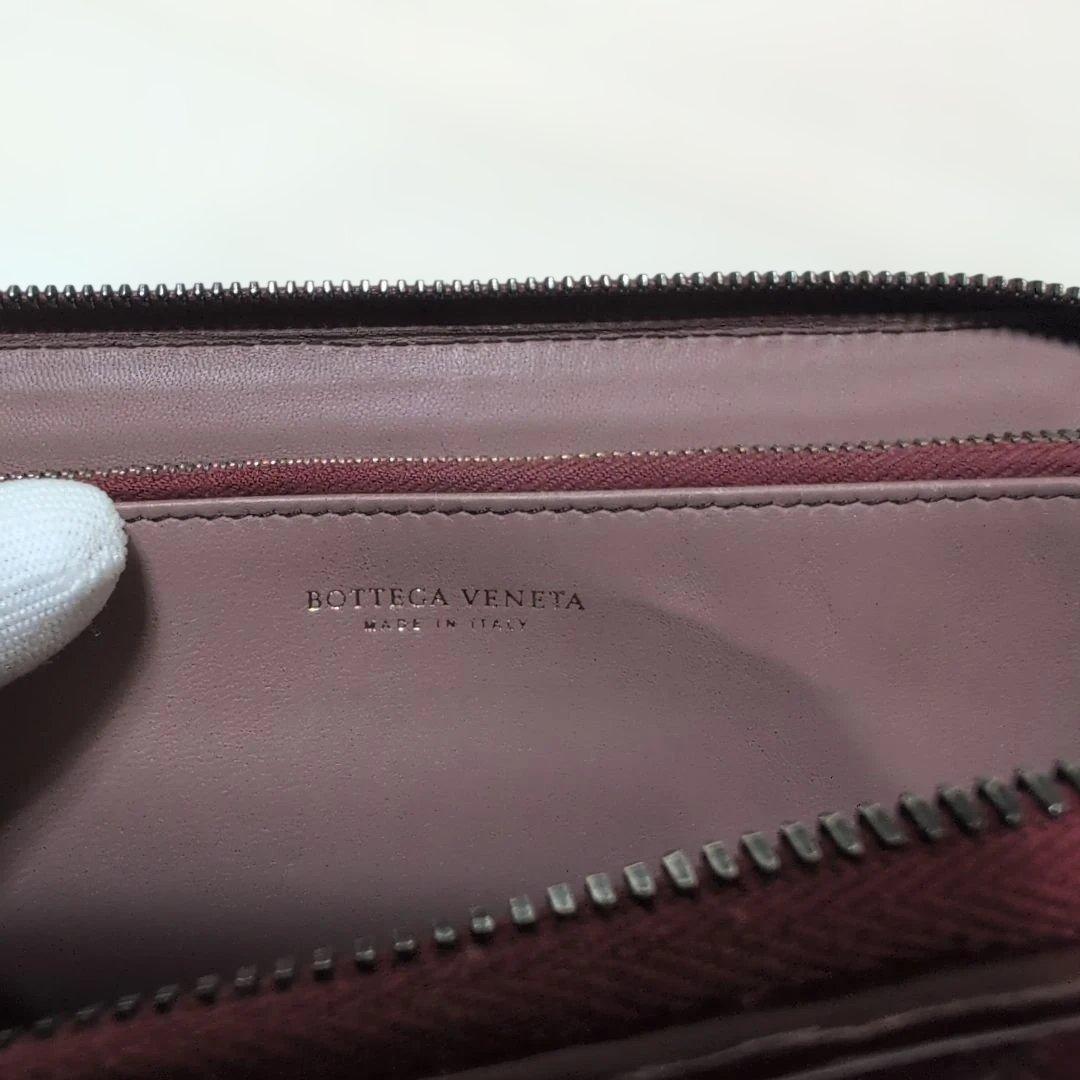 BOTTEGA VENETA イントレチャート ラウンドファスナー 赤