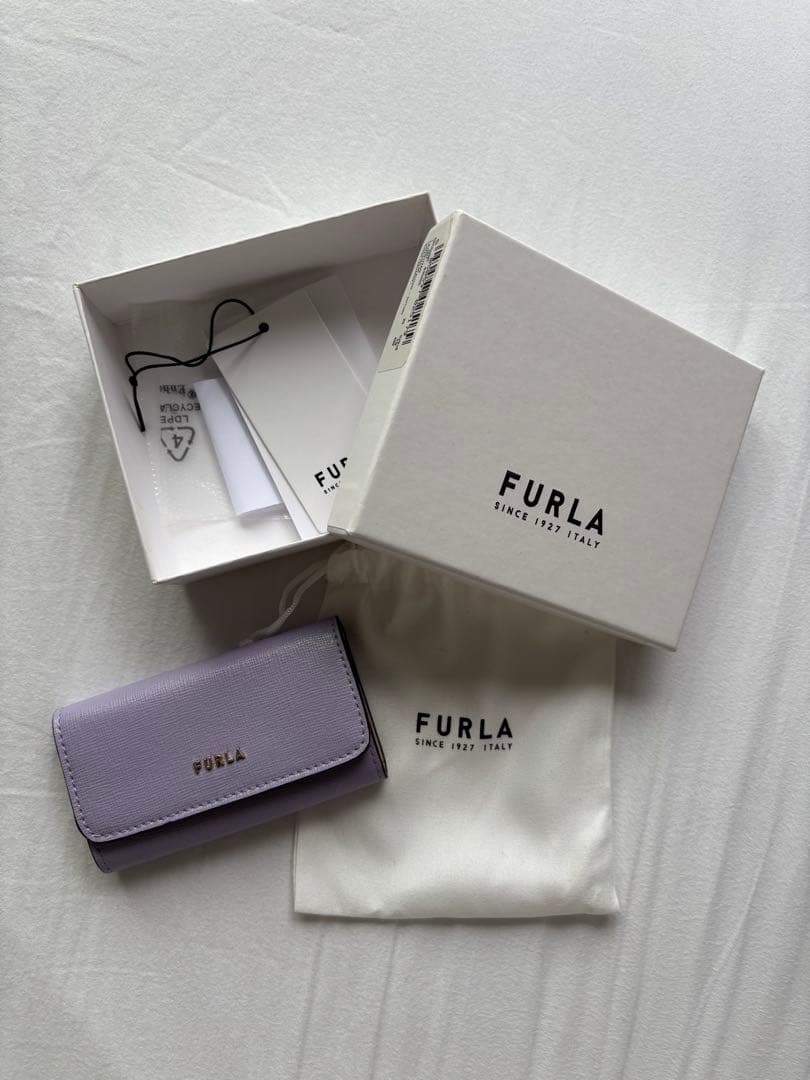 FURLA ラベンダー キーケース
