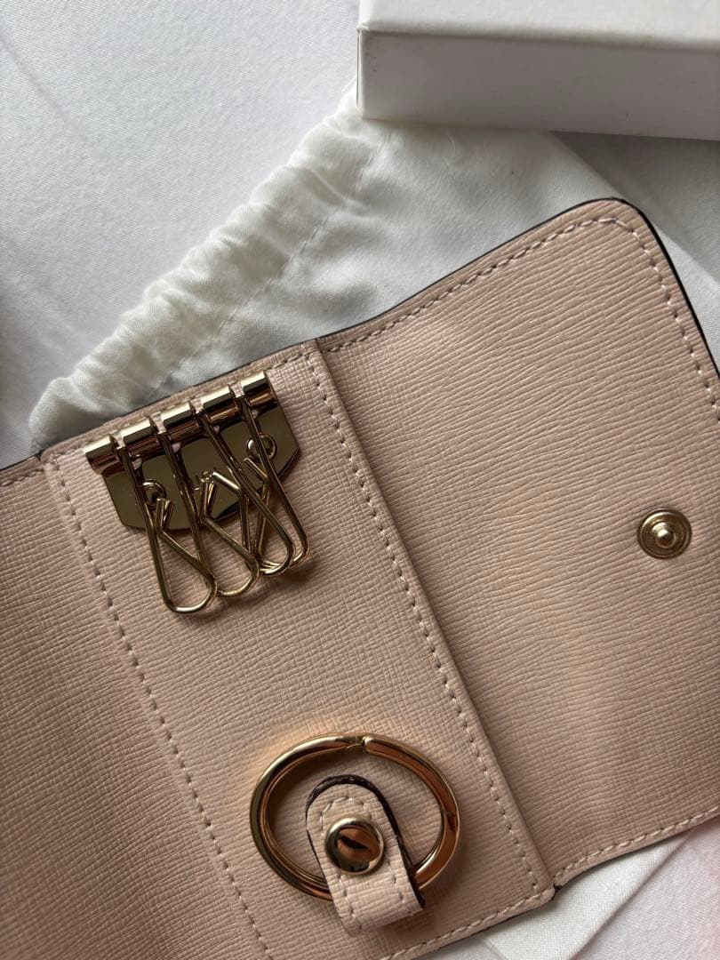 FURLA ラベンダー キーケース