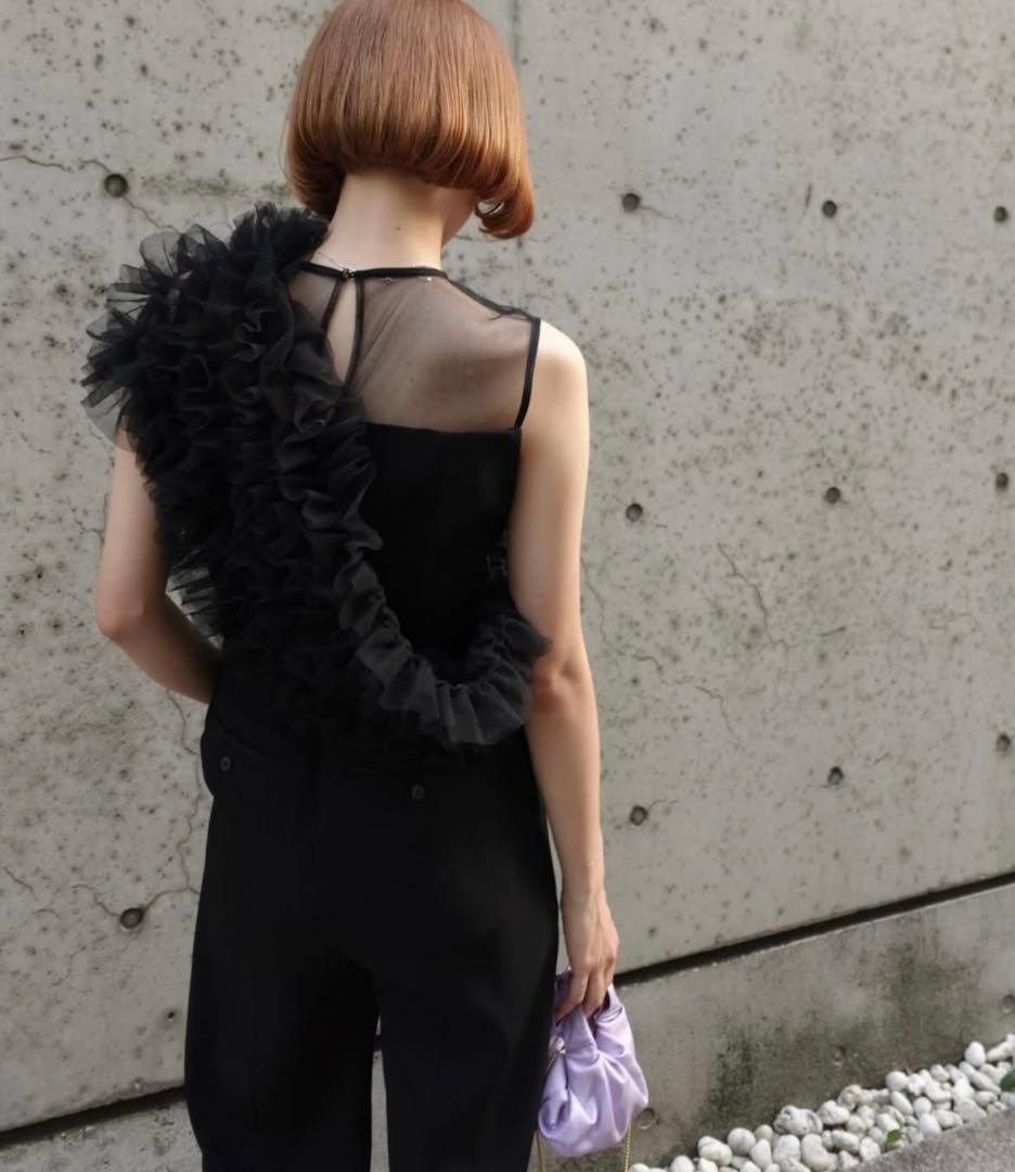 専用　ラグナムーン　フリル付きブラックオールインワン