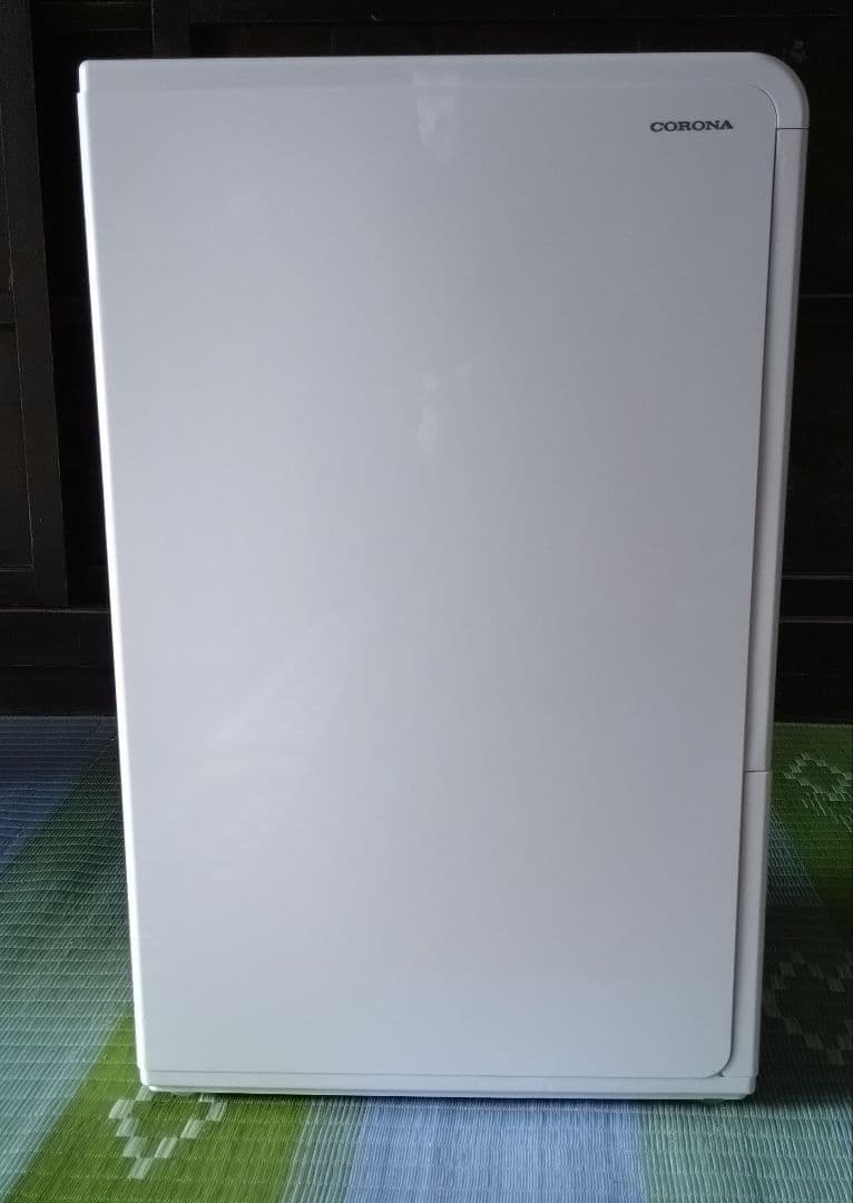 CORONA 衣類乾燥除湿機　CD-H10A ホワイト2022年製　使用少　美品