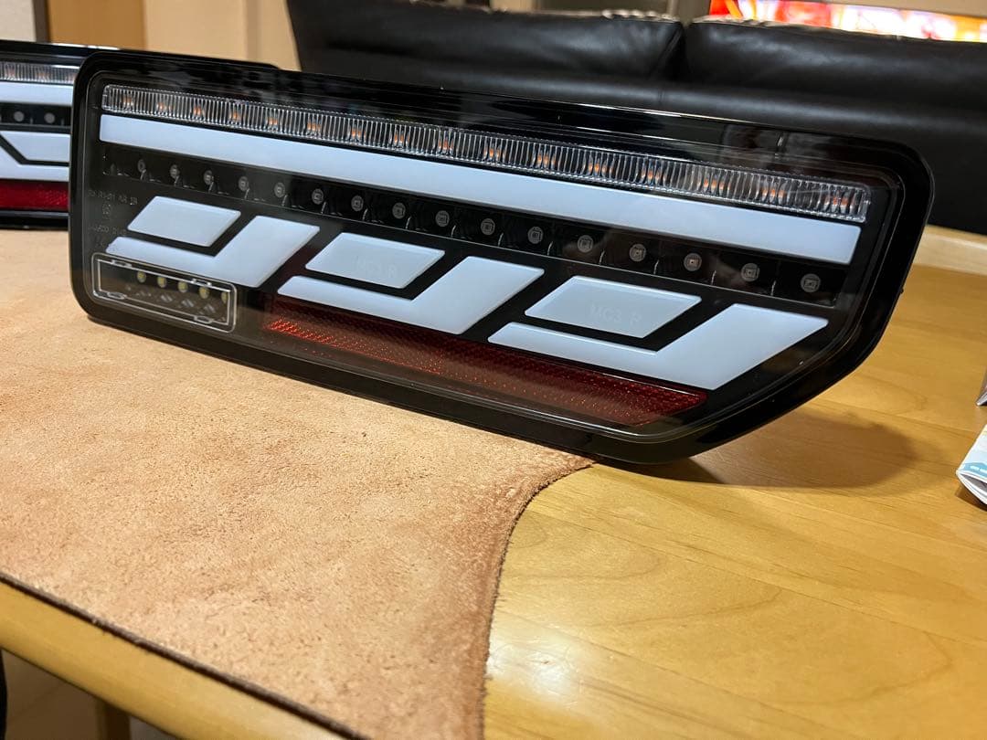 ジムニー JB64 JB74用ショウワガレージ LEDテールランプ(クリア)