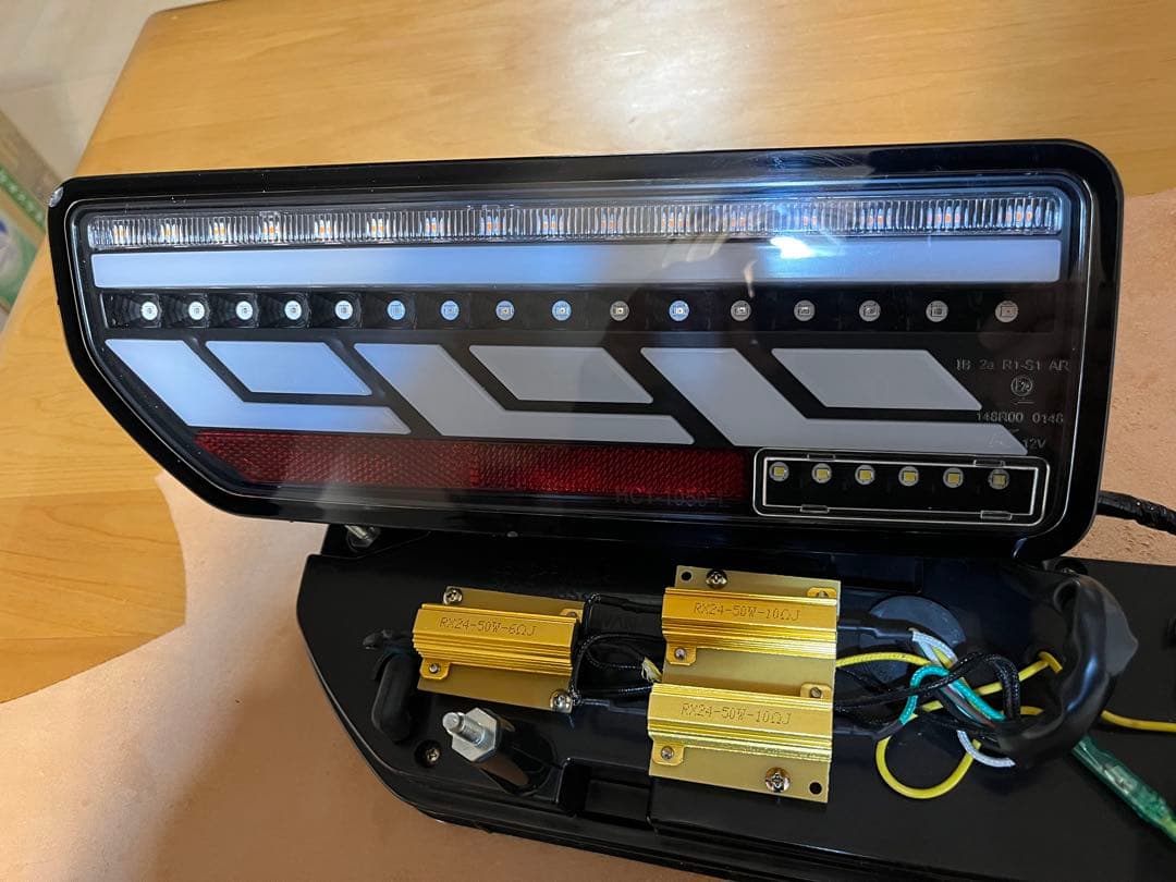 ジムニー JB64 JB74用ショウワガレージ LEDテールランプ(クリア)