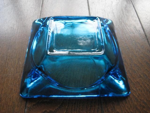 美品 希少 ファイヤーキング 灰皿　レーザーブルー　 M