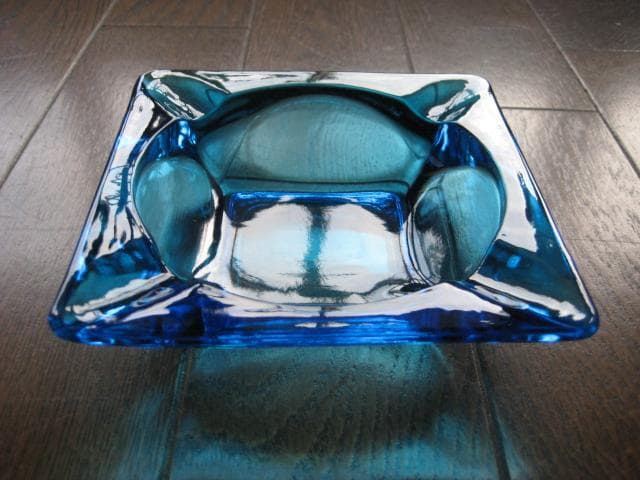 美品 希少 ファイヤーキング 灰皿　レーザーブルー　 M