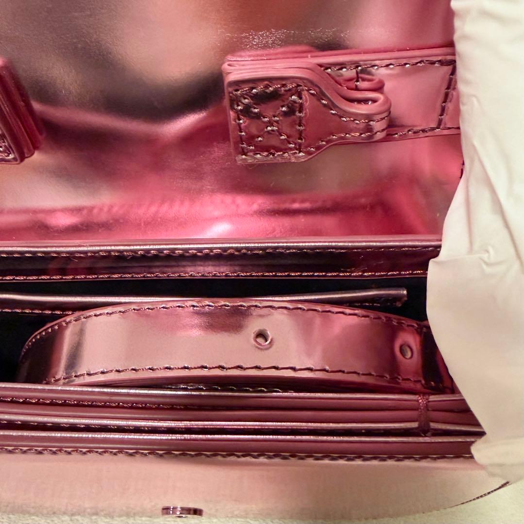 寿*い様 ディーゼル　カウレザーショルダーバッグ　ピンク　メタリック