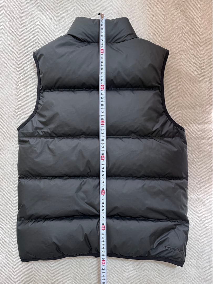 NIKE ダウンベスト　黒