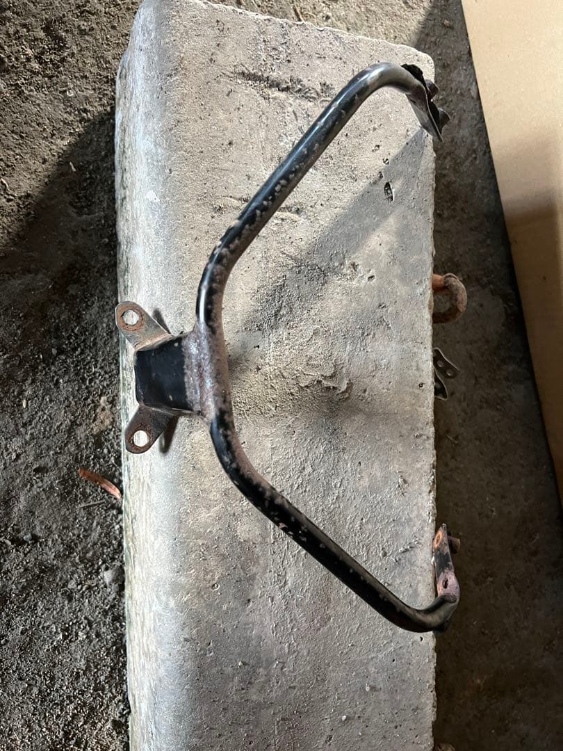 tzr50r 純正アッパーカウルステー2つ