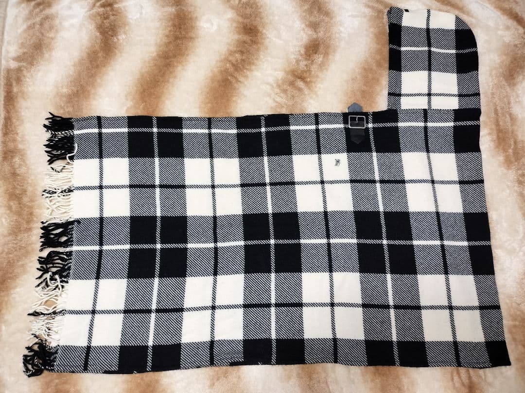 BURBERRY BLUE LABELバーバリーブルーレーベルフード付きポンチョ