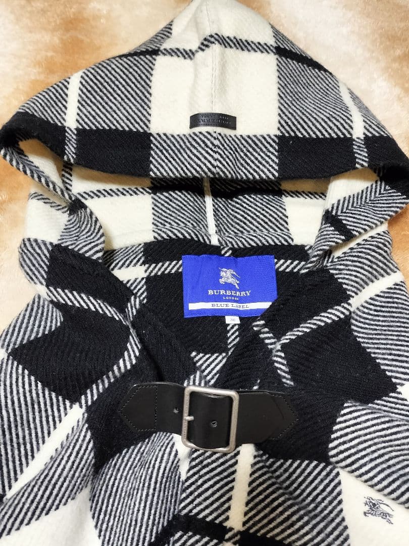 BURBERRY BLUE LABELバーバリーブルーレーベルフード付きポンチョ