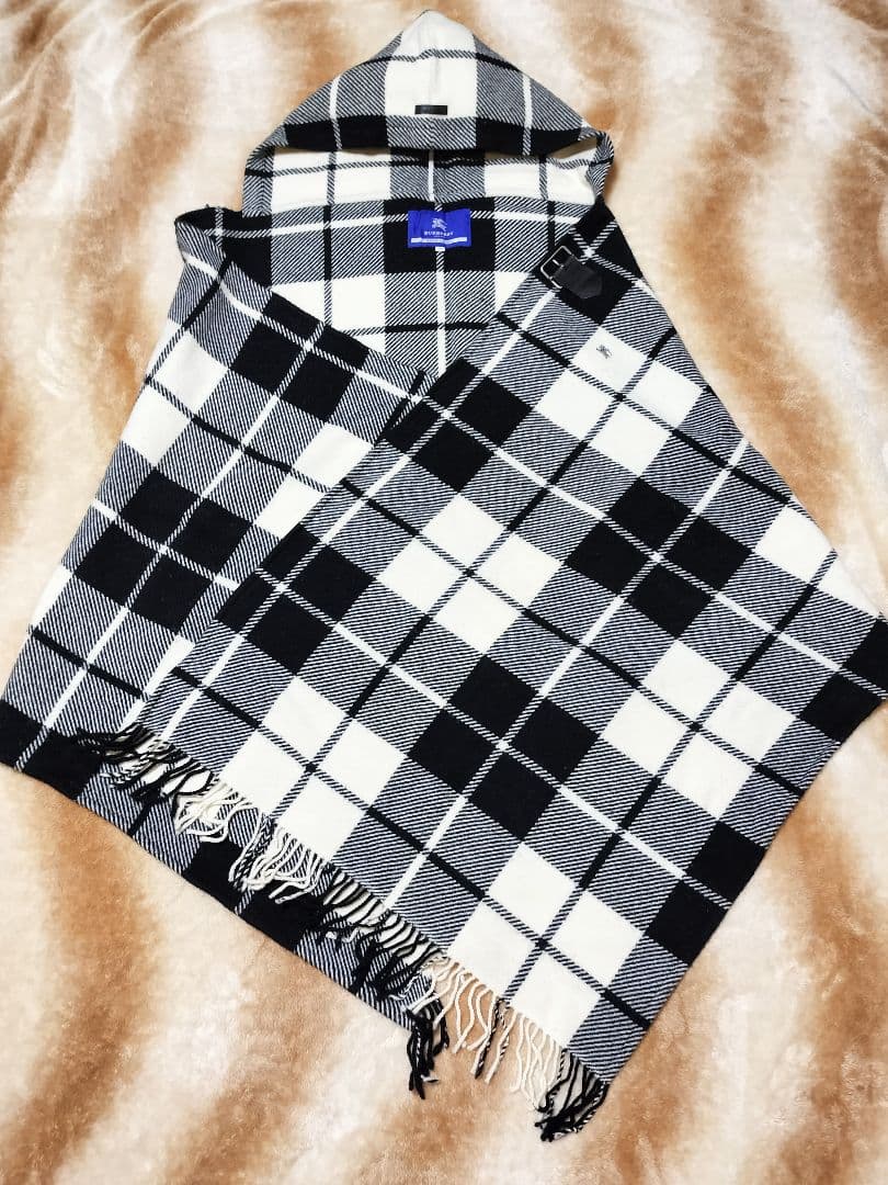 BURBERRY BLUE LABELバーバリーブルーレーベルフード付きポンチョ