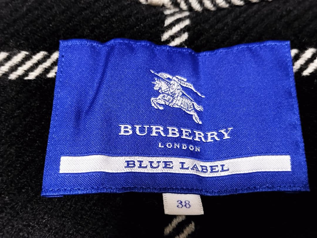 BURBERRY BLUE LABELバーバリーブルーレーベルフード付きポンチョ