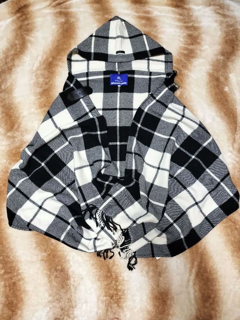 BURBERRY BLUE LABELバーバリーブルーレーベルフード付きポンチョ