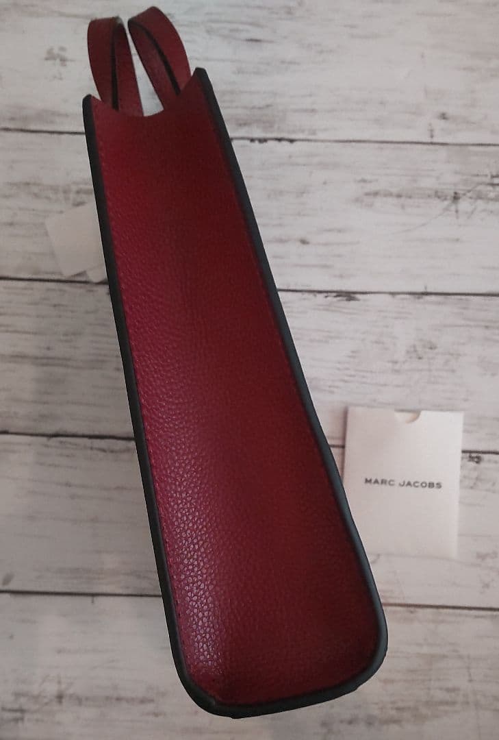 新品未使用　MARC JACOBS バーガンディ ショルダーバッグ