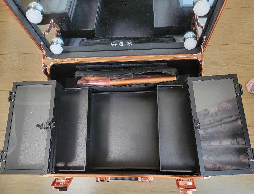 ヴァリーズ ハリウッドボックスL&椅子ジェムスツール