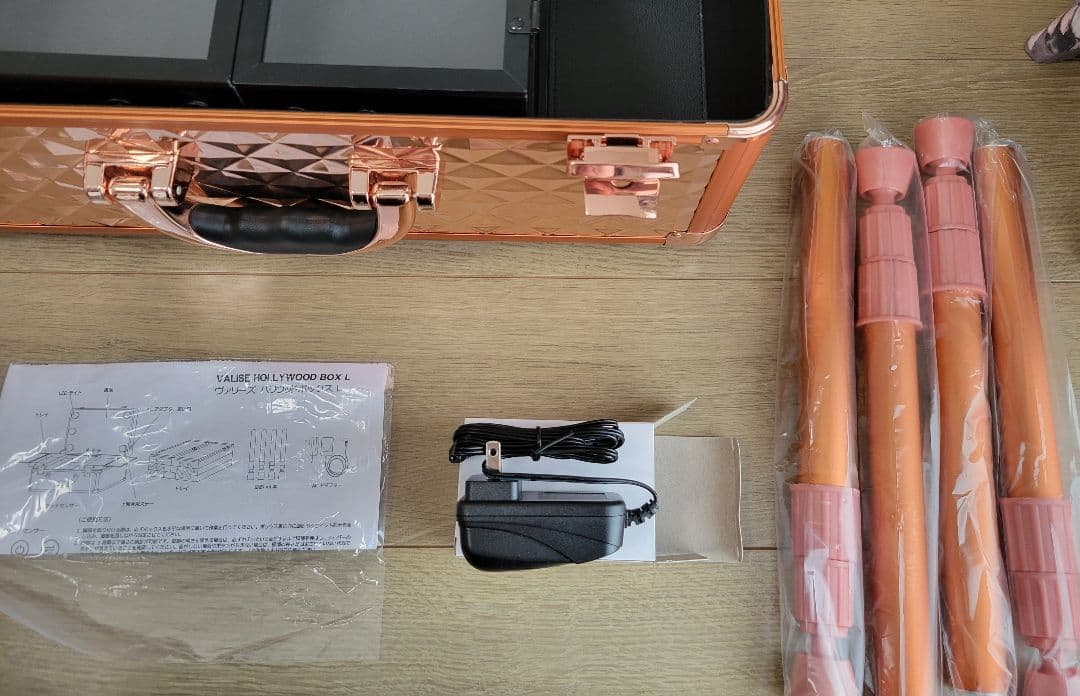 ヴァリーズ ハリウッドボックスL&椅子ジェムスツール