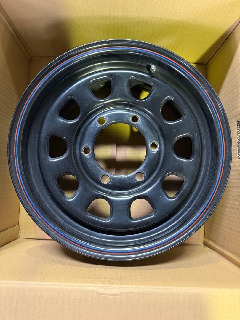 200系ハイエース用　15インチ デイトナ　4本