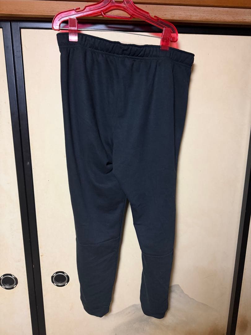 Nike Dri-FIT ブラックジャージパンツ XL