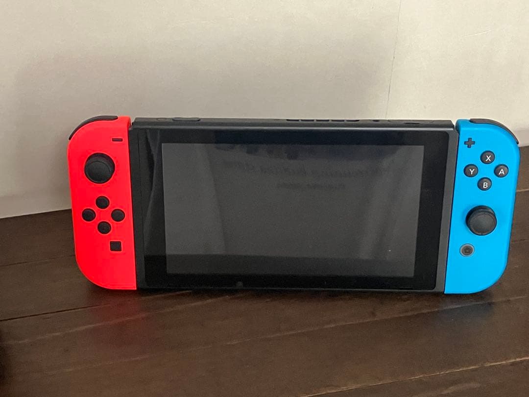 Nintendo Switch 本体、ドック、Joy-Conのみ