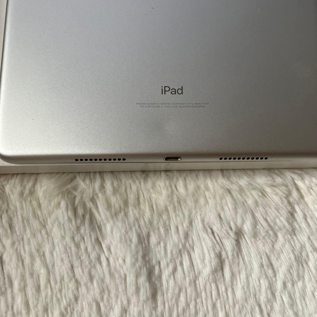 【完動品】iPad Pro 10.5 256GB SIMフリー 【付属品】