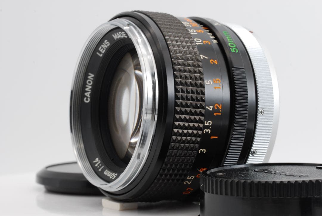【極上美品級 】Canon FD 50mm f1.4 整備済 希少な銀枠デザイン