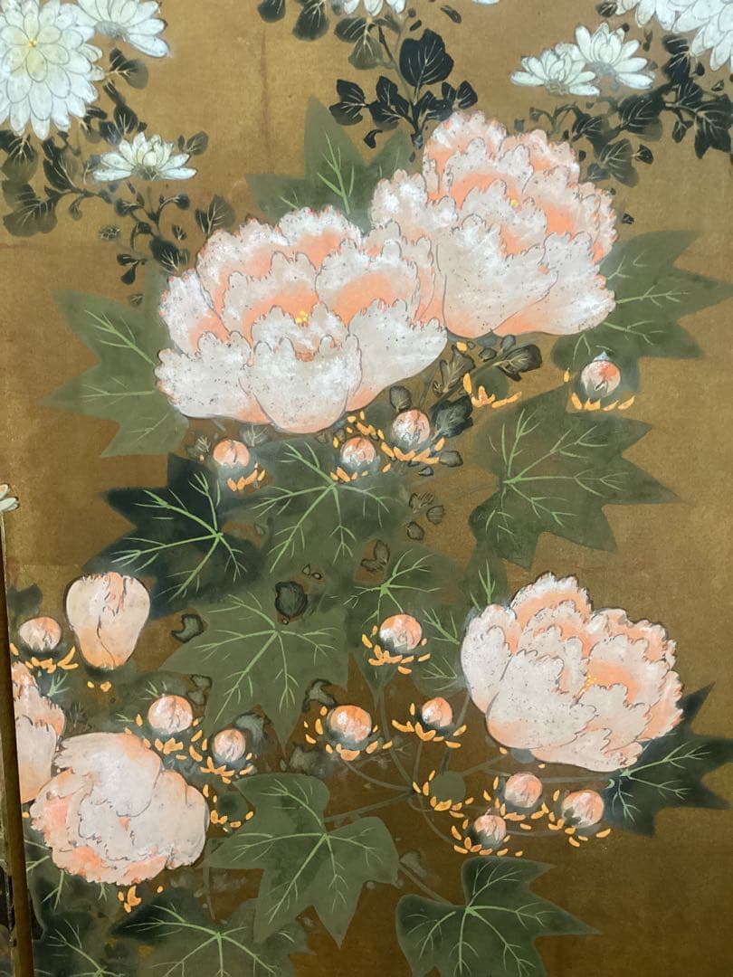 四つ折り屏風　日本画　金箔彩色　『菊にツワブキ』