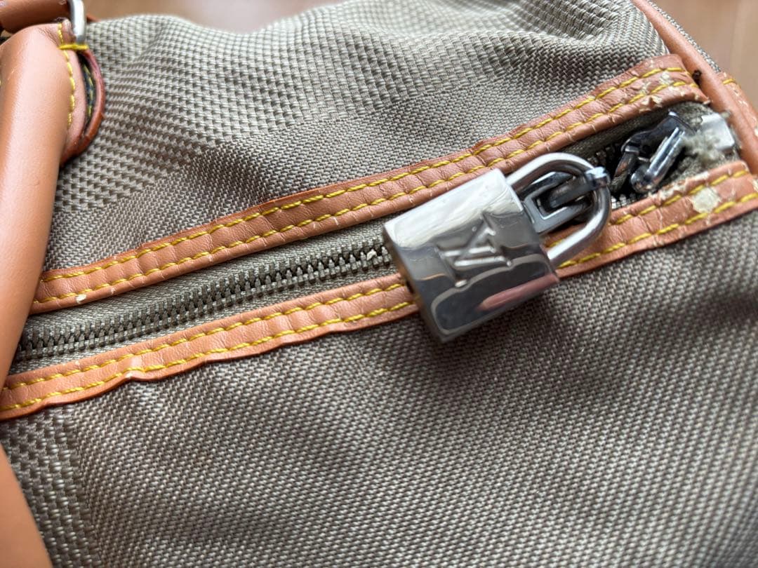 LOUIS VUITTON ボストンバッグ　カーキ