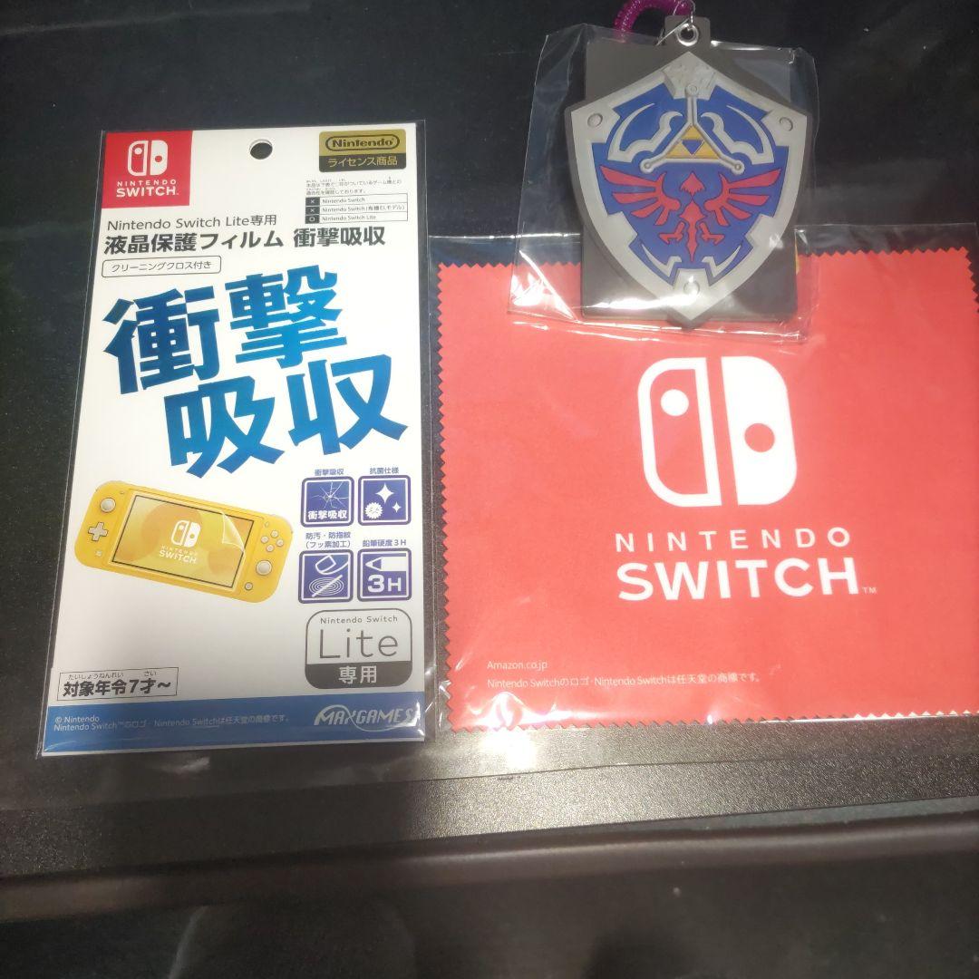 Nintendo Switch Lite Hyrule Edition 本体