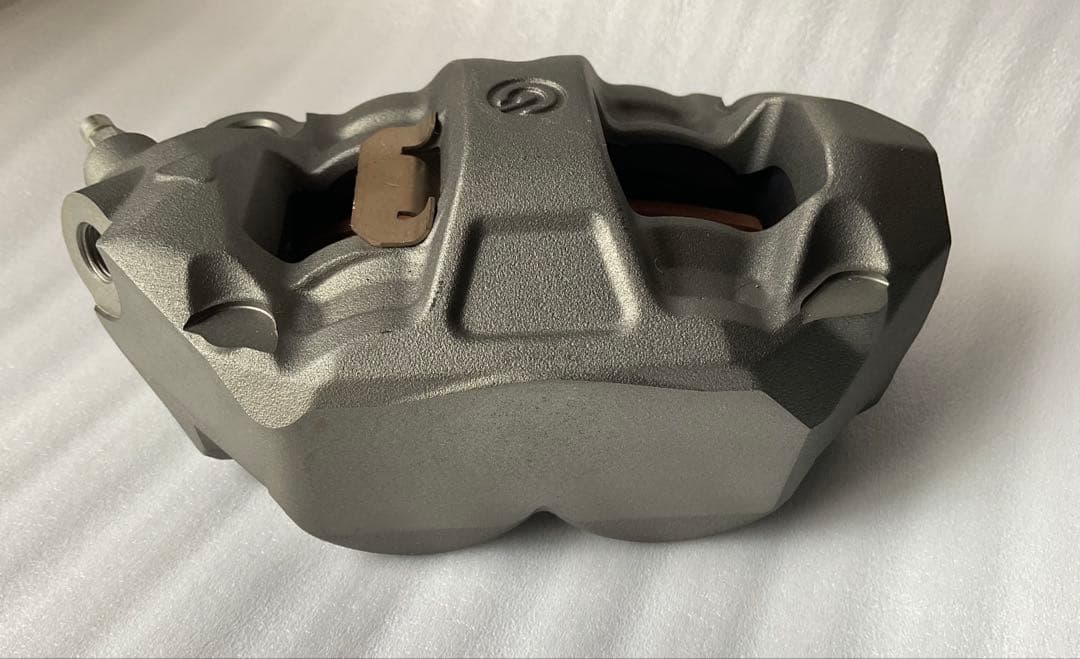 m*i様 カワサキ純正ブレンボキャリパー未使用品　ZX14R、ニンジャＨ２、１０