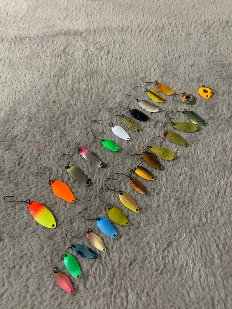 エリアトラウト引退セット　有名メーカースプーンあり47個付き