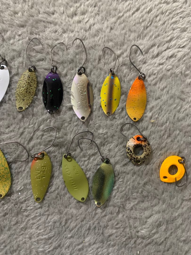 エリアトラウト引退セット　有名メーカースプーンあり47個付き