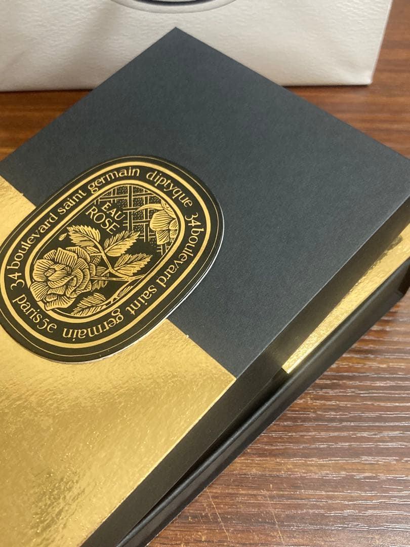 m。様　diptyque Eau Rose