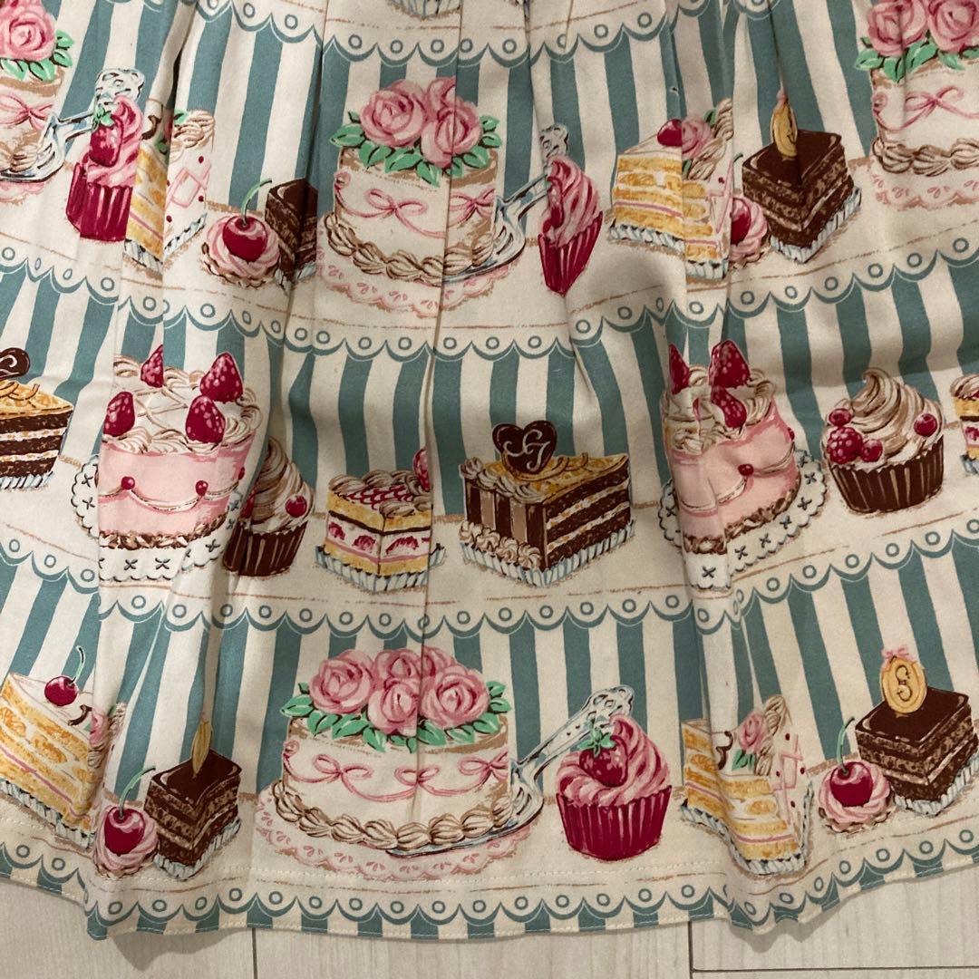 ベリーですシャリーテンプルワンピースタグ付き新品、未使用