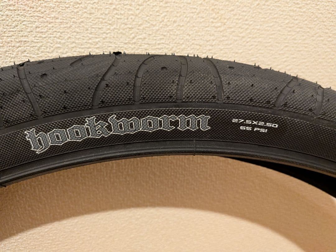 2本セット　MAXXIS マキシス　フックワーム 27.5x2.50インチ
