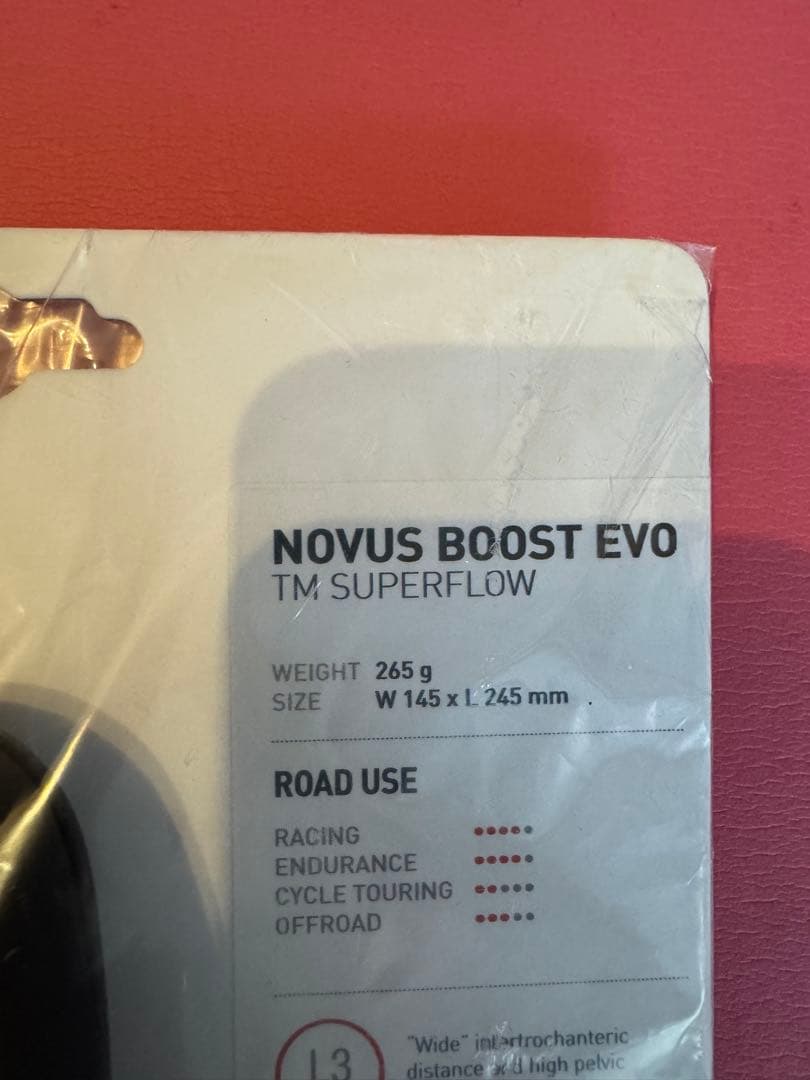 セライタリア Novus Boost EVO サドル +レックマウント