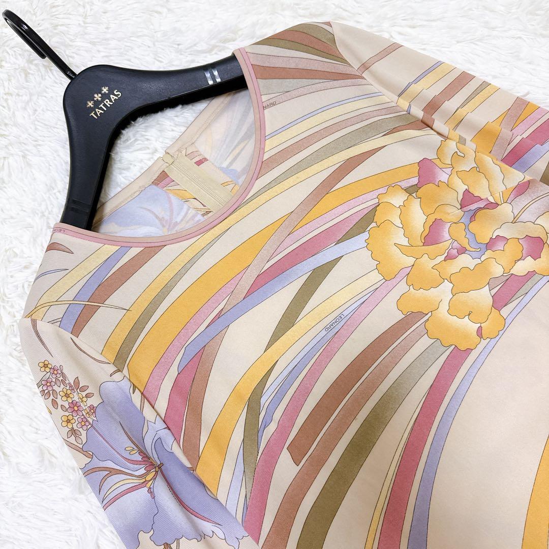 [美品] レオナール　高級✨カンカン　カットソー　花柄　トリム　ロゴボタン　L