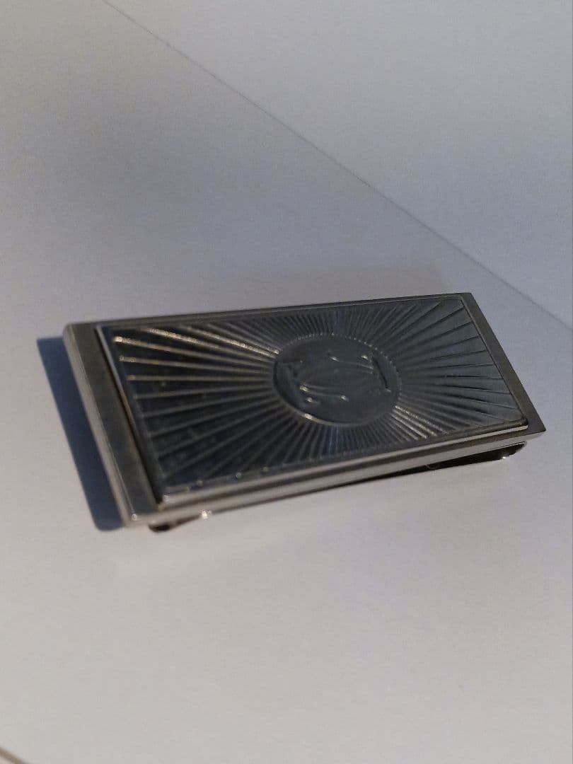 カルティエマネークリップ