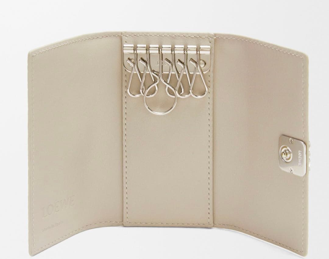【新品未使用】LOEWE アナグラムキーケース　６連