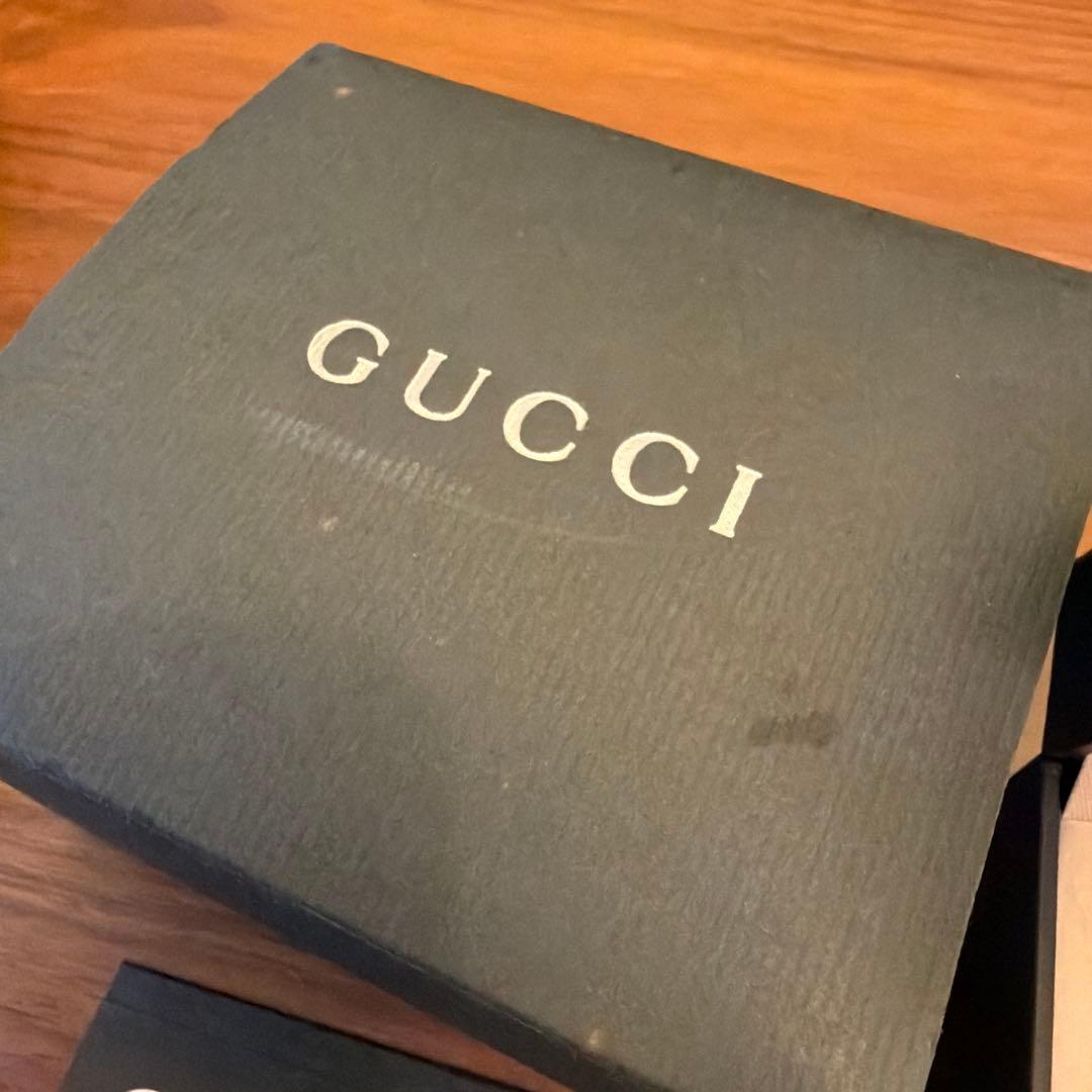 GUCCI 稼動品 6400L クォーツ腕時計 シェル文字盤 ゴールド